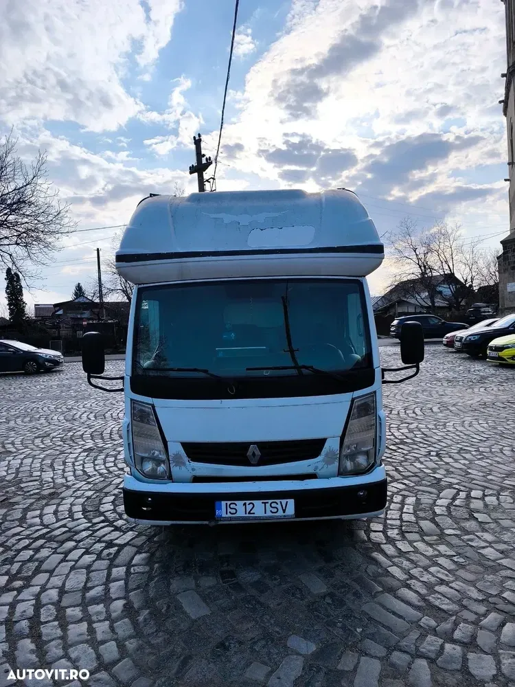 Renault Maxity — imagine 3