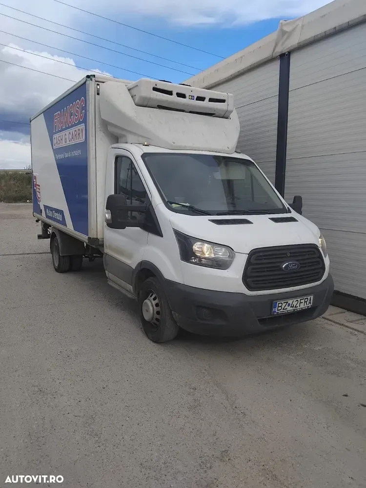 Ford Transit — imagine 3
