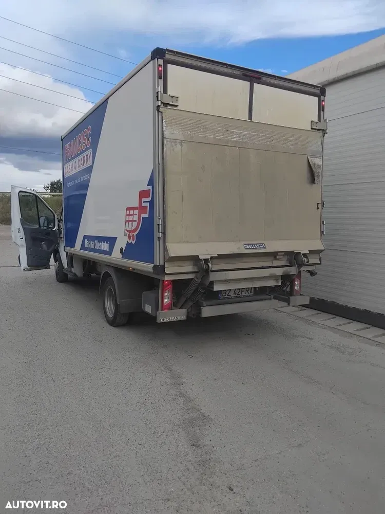 Ford Transit — imagine 4