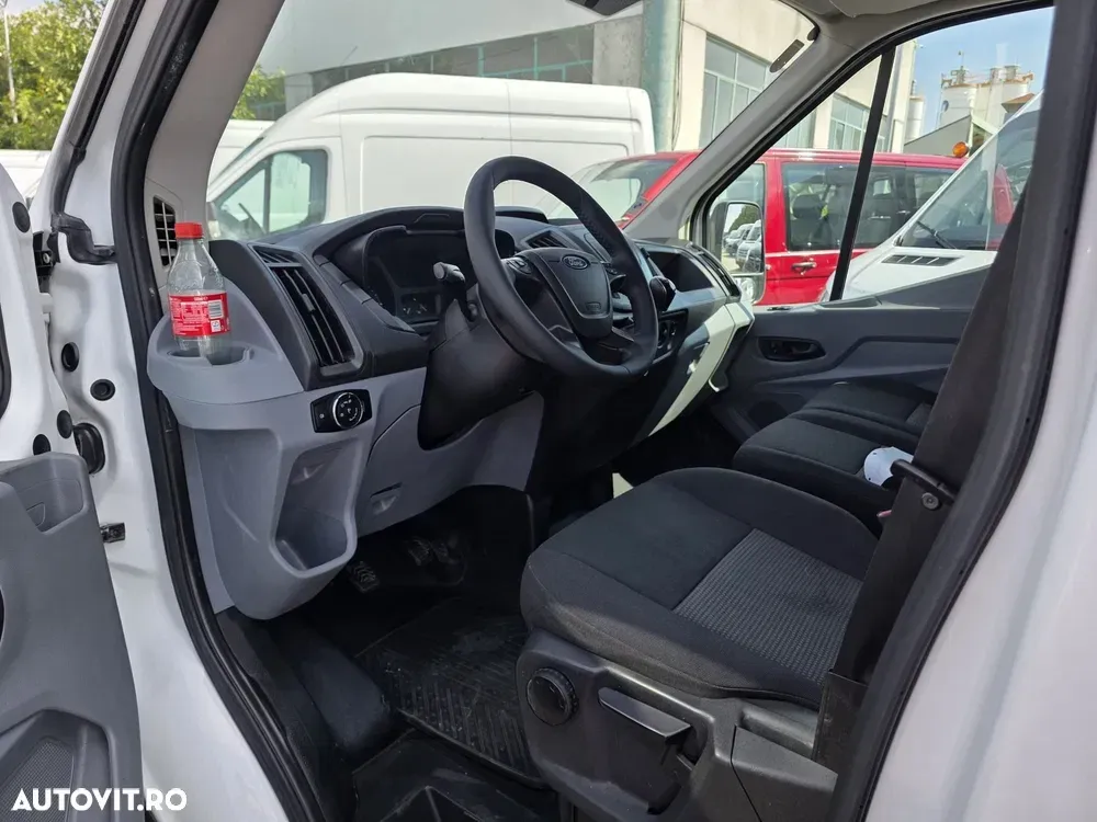 Ford Transit — imagine 5