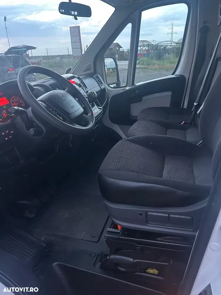 Peugeot Boxer Doka — imagine 5