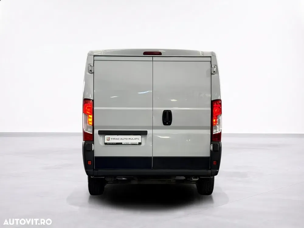 Peugeot Boxer — imagine 4
