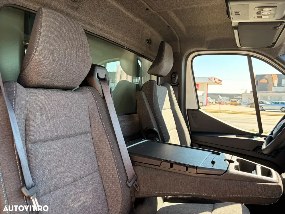 Nissan Interstar — imagine 3