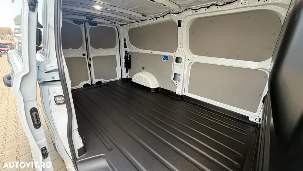Ford Transit Custom — imagine 6