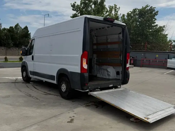 FIAT Ducato Furgone LIFT