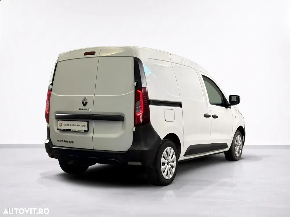 Renault Express — imagine 5