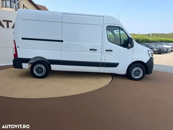 Renault Master L2H2 DCI130