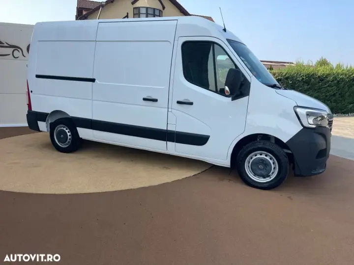Renault Master L2H2 DCI130