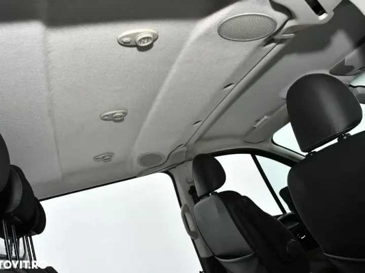 Opel VIVARO Mixt 4+1 locuri 125 CP Inmatriculata