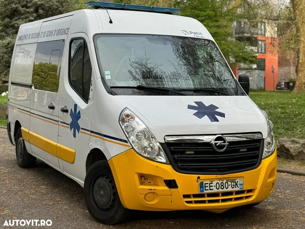 Opel Movano Ambulanta — imagine 2
