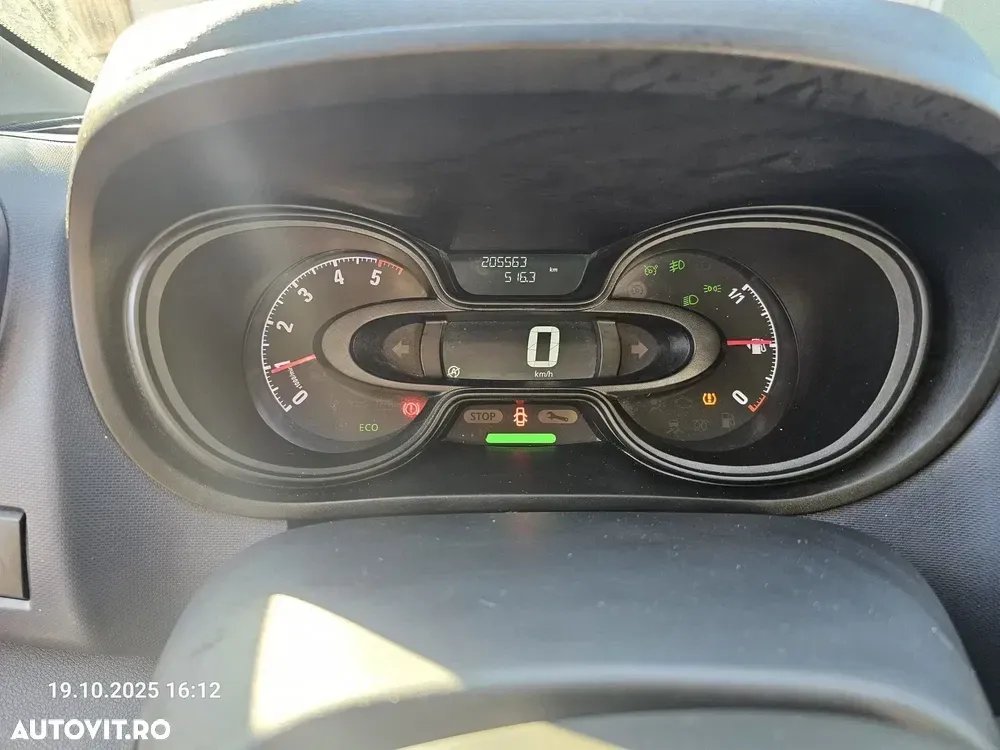 Opel VIVARO — imagine 2