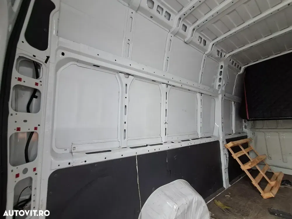 Peugeot BOXER FURGON 2.2D 140CP MOTOR DEFECT — imagine 5