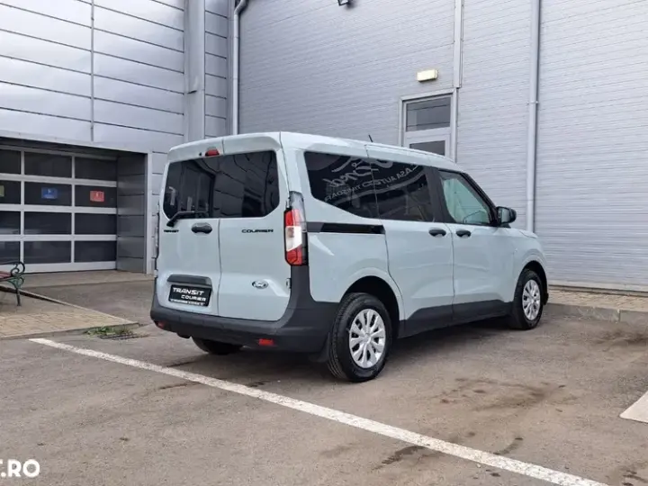 Ford NEW TRANSIT COURIER DCIV