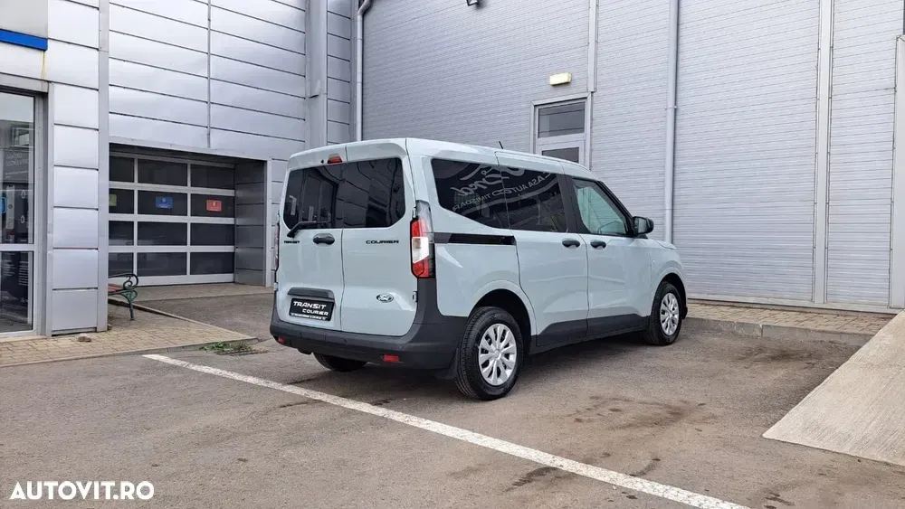 Ford NEW TRANSIT COURIER DCIV — imagine 4