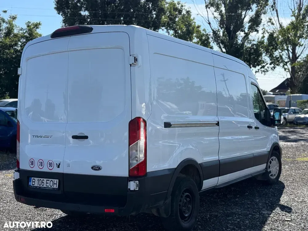 Ford Transit — imagine 4