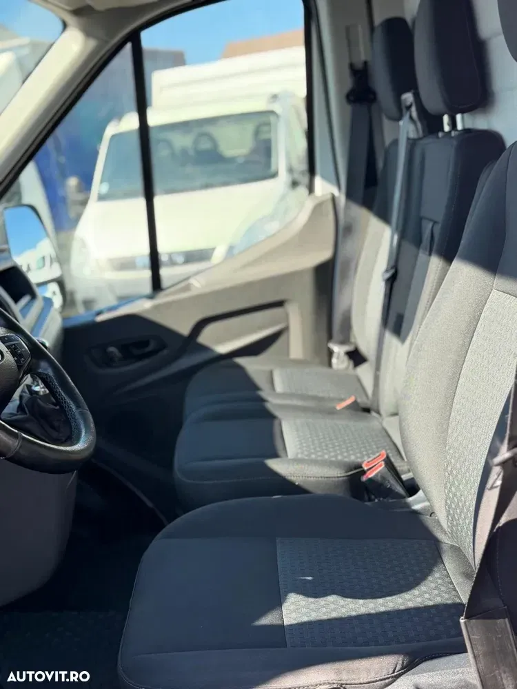 Ford Transit — imagine 5