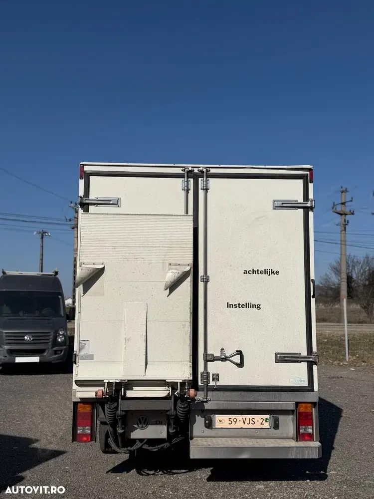 Volkswagen CRAFTER CUB FRIGORIFIC cu LIFT si USA LATERALA — imagine 3
