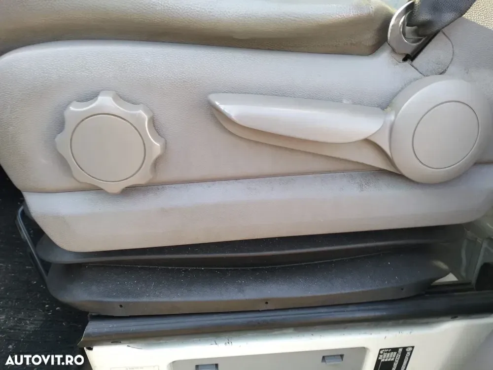 Volkswagen CRAFTER CUB FRIGORIFIC cu LIFT si USA LATERALA — imagine 5