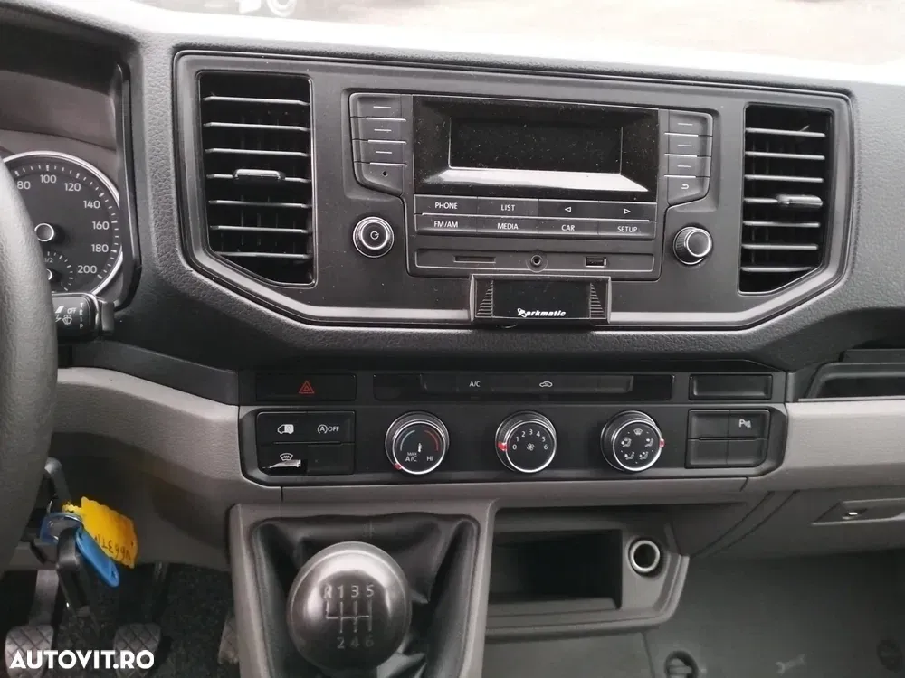 Volkswagen CRAFTER FRIGORIFIC/IZOTERMA model DOLPHIN — imagine 6