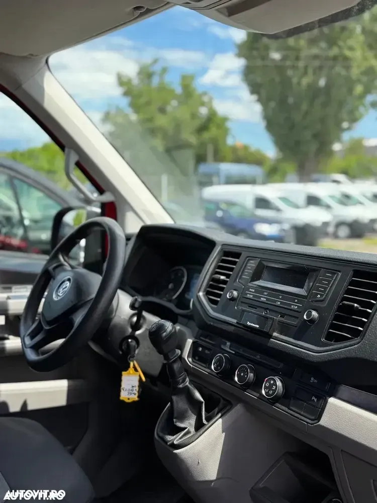 Volkswagen CRAFTER FRIGORIFIC/IZOTERMA model DOLPHIN — imagine 5