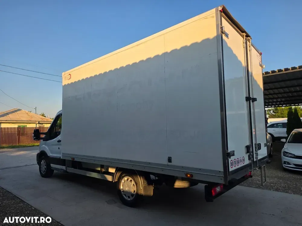 Ford Transit — imagine 6