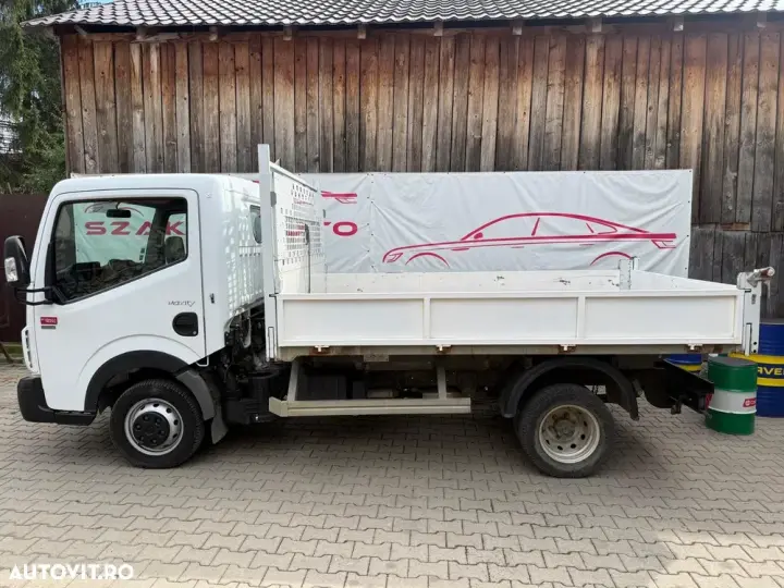 Renault Maxity
