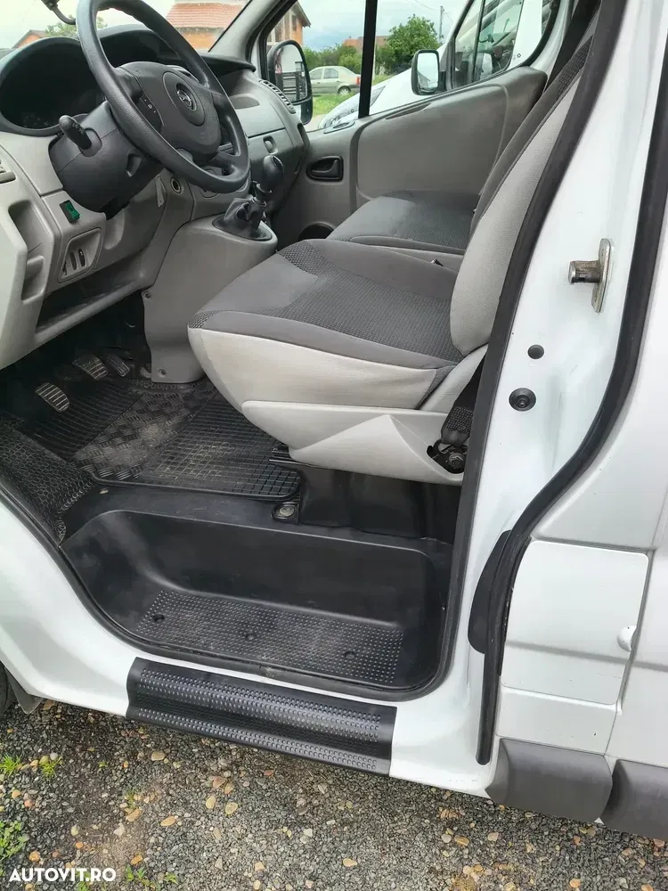 Opel VIVARO — imagine 5