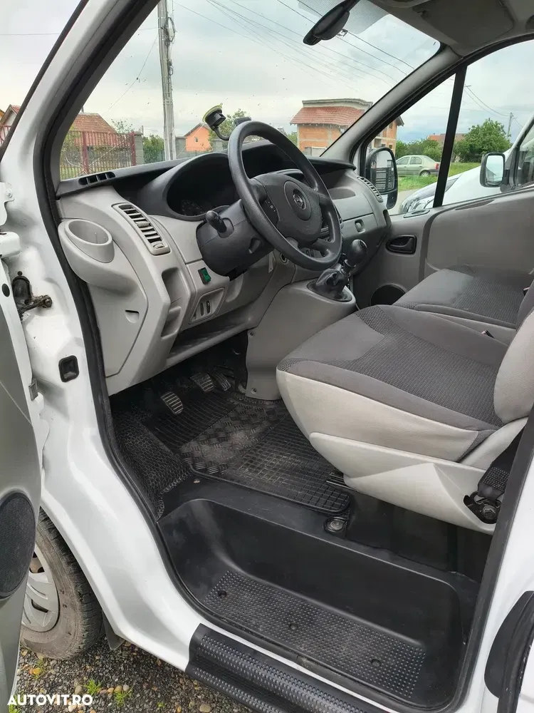 Opel VIVARO — imagine 4