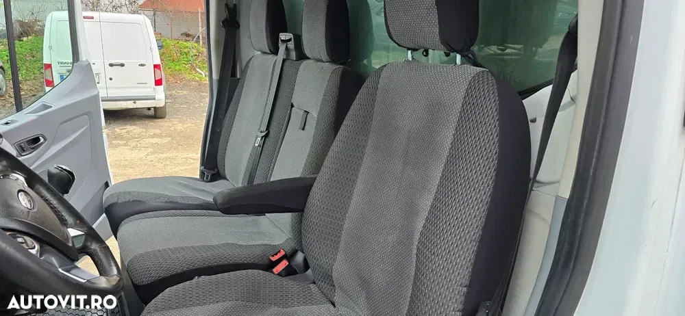 Ford Transit — imagine 4
