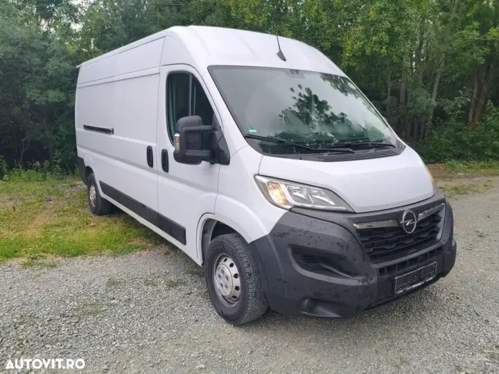 Opel Movano