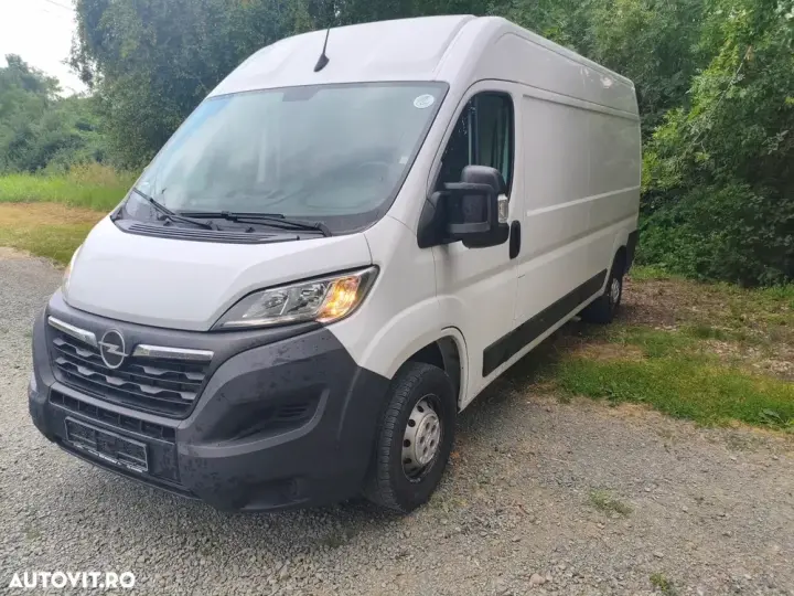 Opel Movano