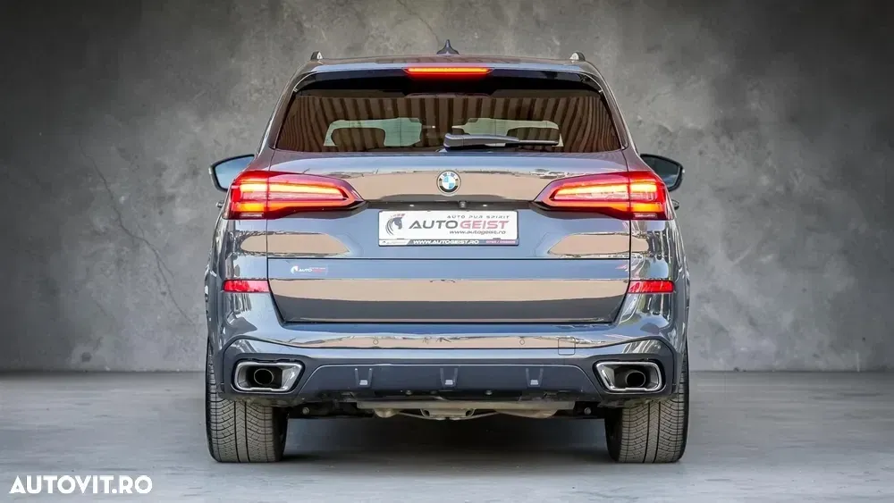 BMW X5 xDrive30d xLine — imagine 5