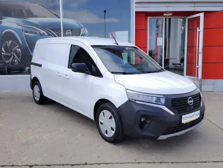 Nissan TOWNSTAR VAN