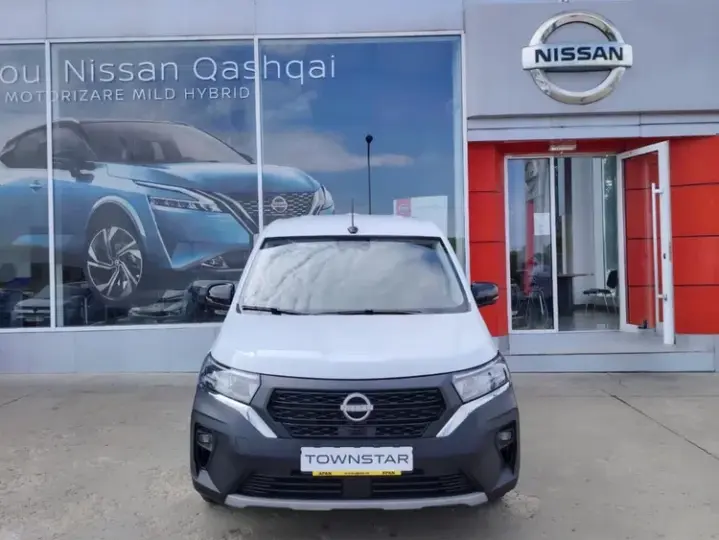 Nissan TOWNSTAR VAN