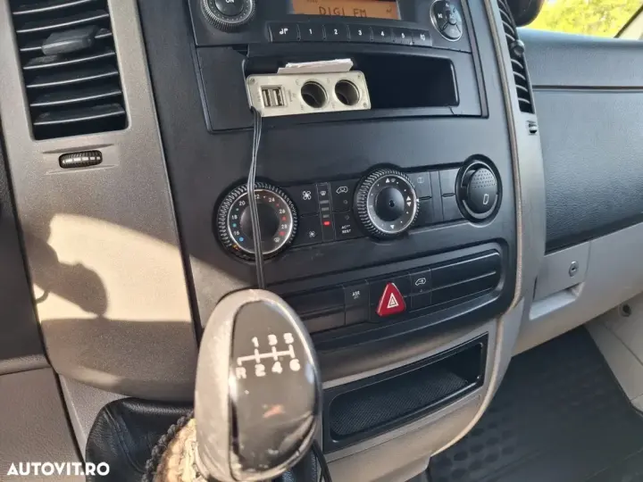 Mercedes-Benz Sprinter 515 - cu prelata