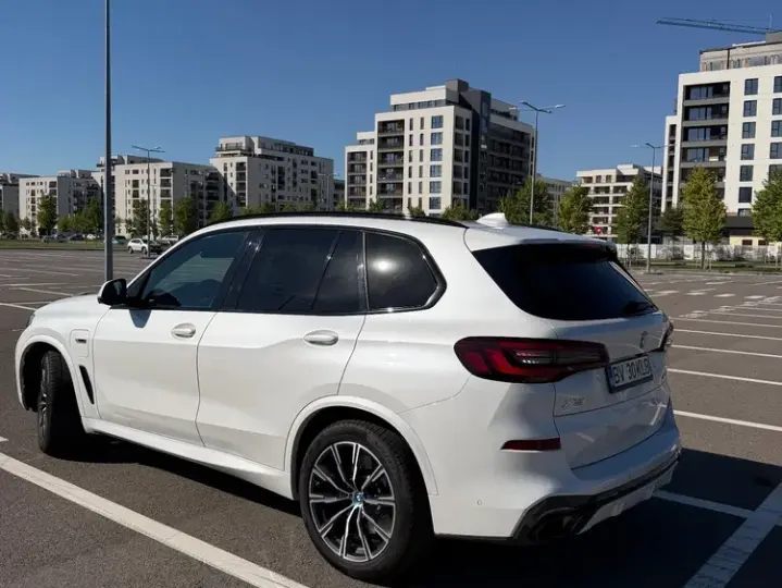 BMW X5 xDrive45e