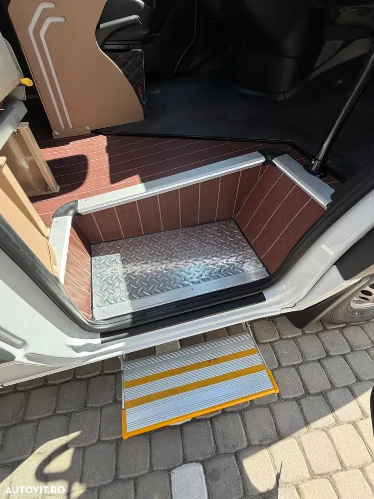 Mercedes-Benz Sprinter 517 CDI Microbuz 19+1+1 - CEM Bus — imagine 5