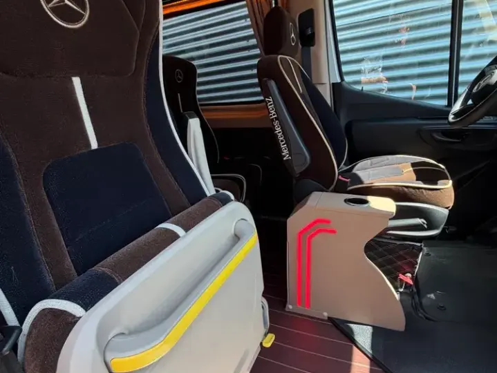 Mercedes-Benz Sprinter 517 CDI Microbuz 19+1+1 - CEM Bus