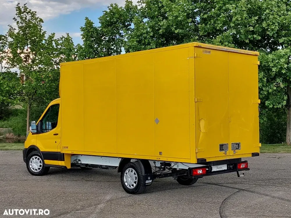 Ford Transit — imagine 3