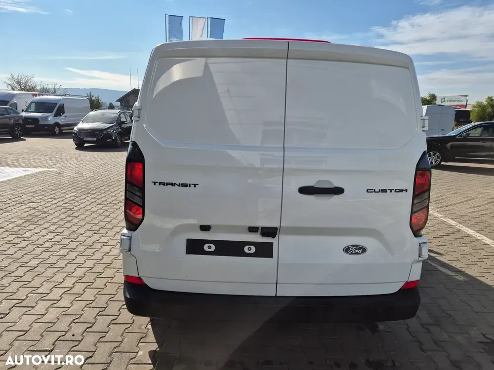 Ford Transit Custom — imagine 4