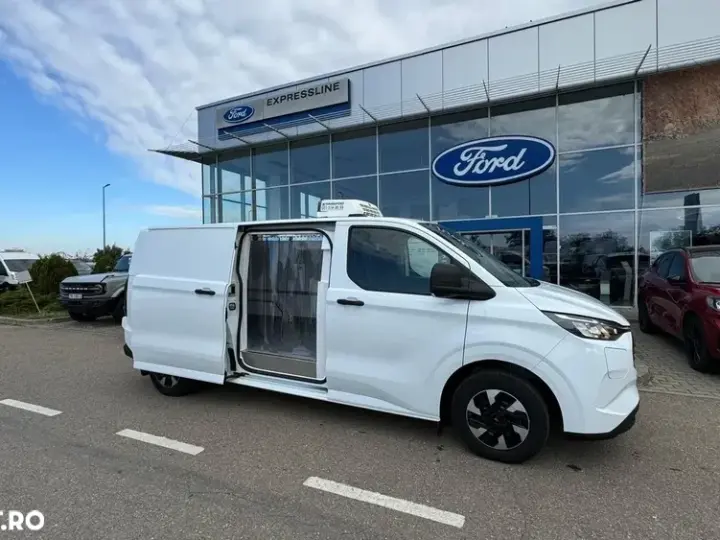 Ford Custom Van