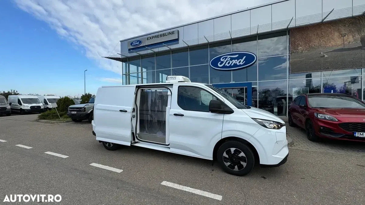 Ford Custom Van — imagine 2
