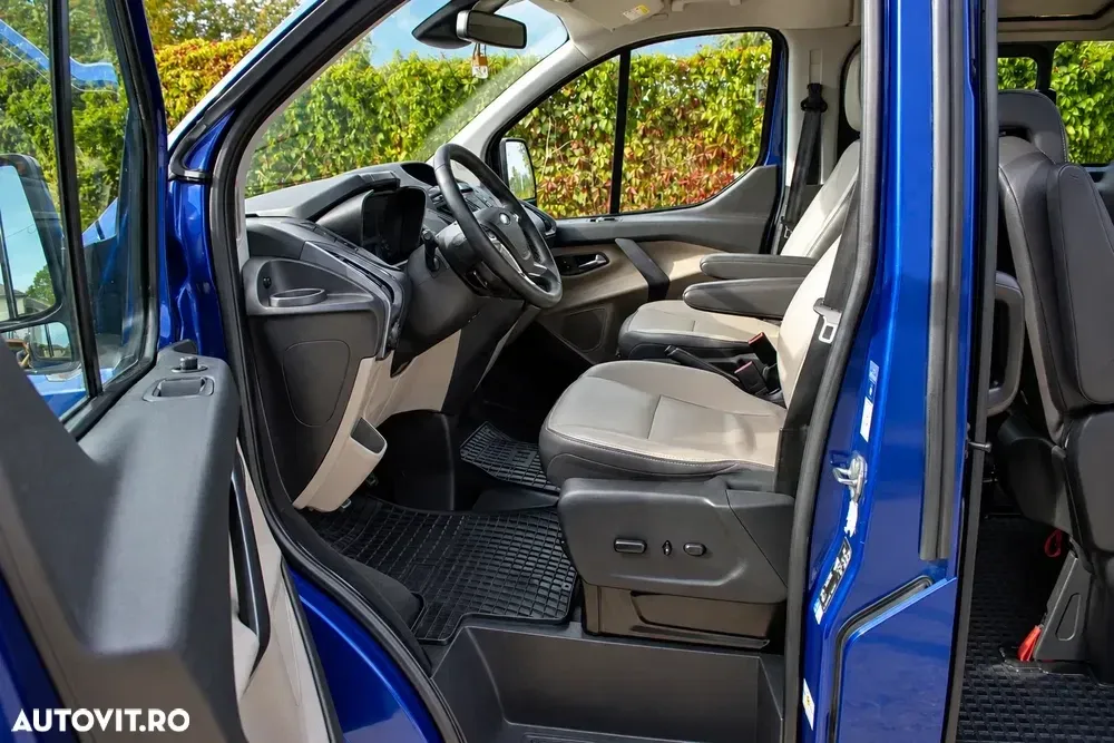 Ford Tourneo Custom — imagine 6