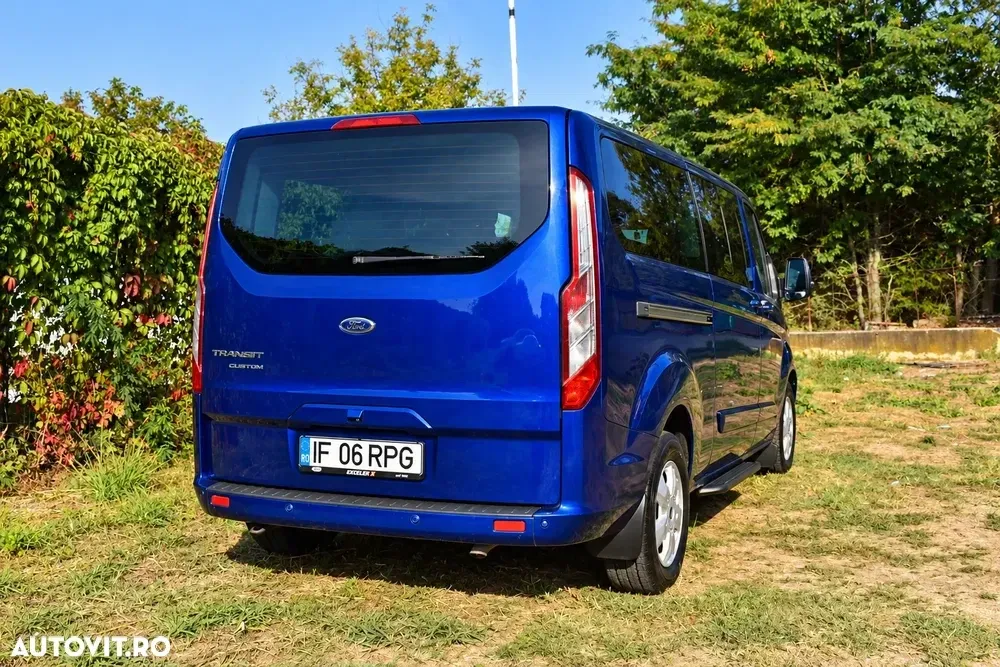 Ford Tourneo Custom — imagine 4