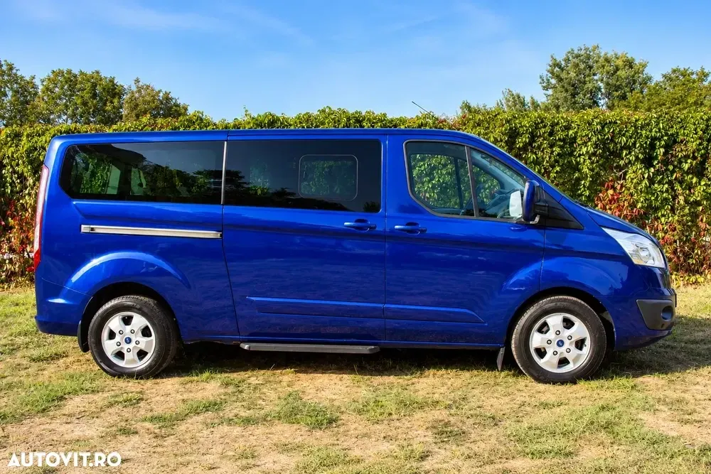 Ford Tourneo Custom — imagine 5