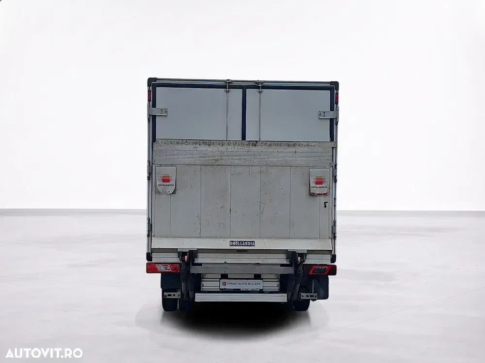 Ford Transit — imagine 4