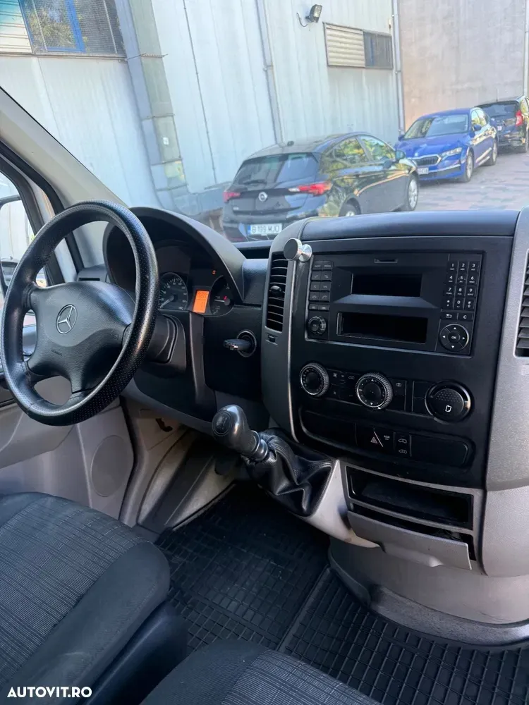 Mercedes-Benz Sprinter 316 — imagine 6