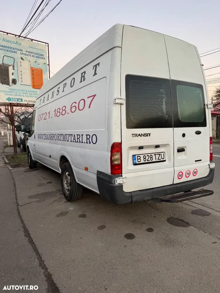 Ford Transit — imagine 3