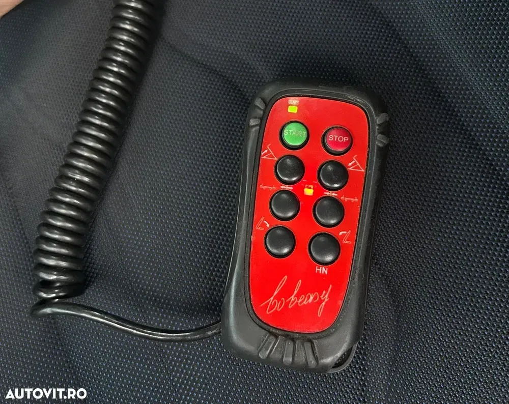 Iveco LIFT DE CONTAINER CU CARLIG 3.0 D — imagine 4