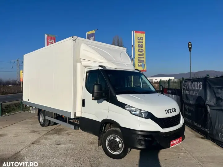 Iveco Daily BOX 8 EUROPALETI LIFT AXA DUBLA SPATE